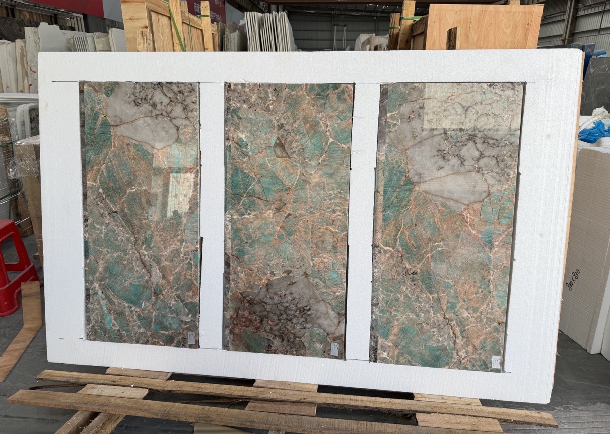 Amazone Green Luxury marble bar top 