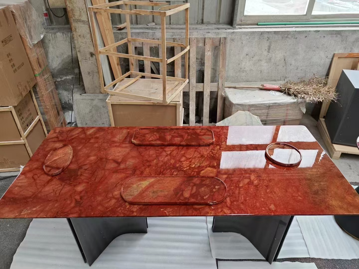 ROSSO DAMASCO marble talbes 